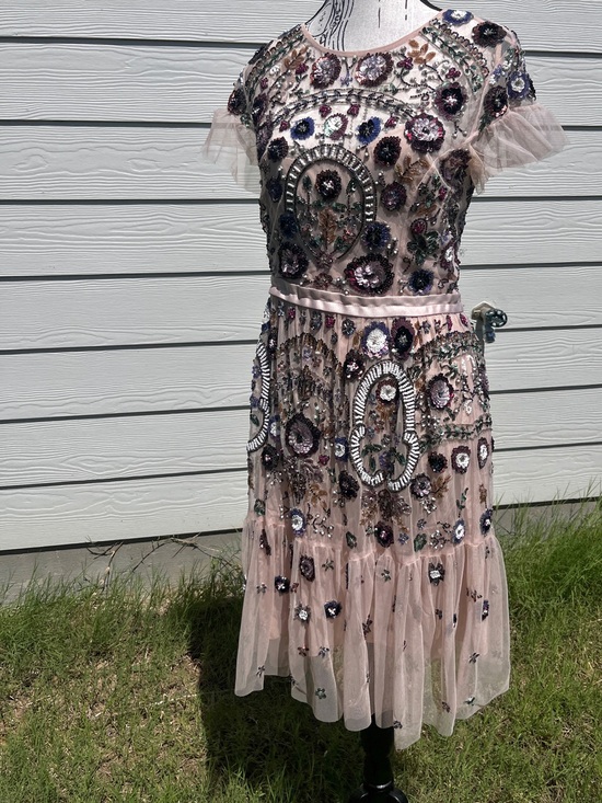 Needle & Thread Dresses & Skirts - Needle & Thread Pink Embellished Sequin Midi Dress